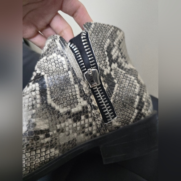 Steve Madden animal-print boots, size 6. - Picture 5 of 6